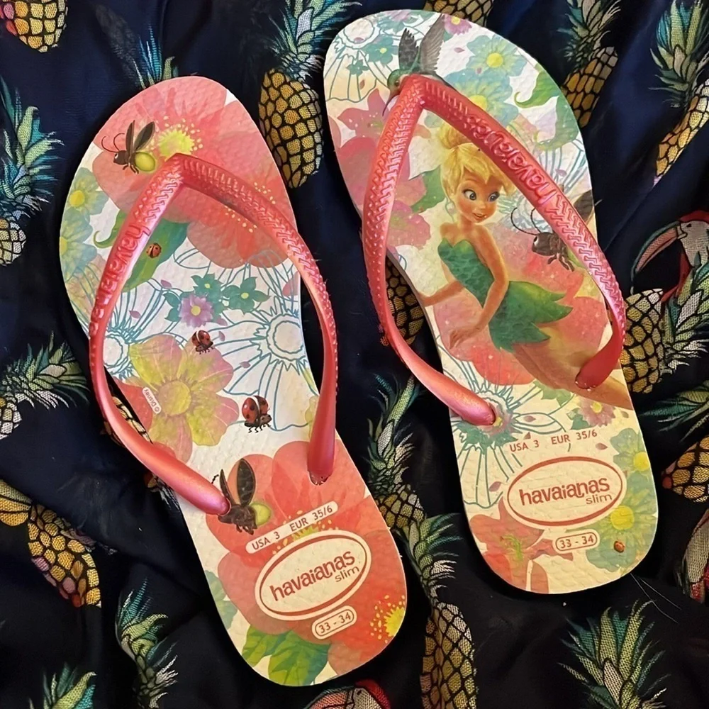 Brand New Havaianas Disney Tinkerbell Peter Pan Ladybug Floral Flip Flops Sandal